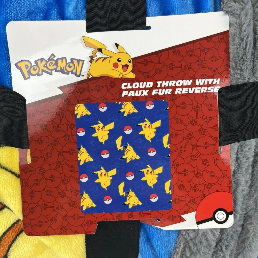 Pokemon Cloud Throw Blanket‎ 50x60 Faux Fur Reverse Pikachu Pokeball Northwest